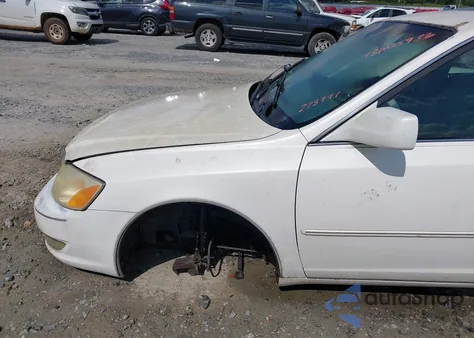 2003 Toyota Avalon Xls z USA, uszkodzony, nr VIN 4T1BF28B43U275971